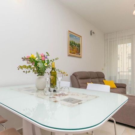 Apartment Ivanka Omiš Eksteriør billede