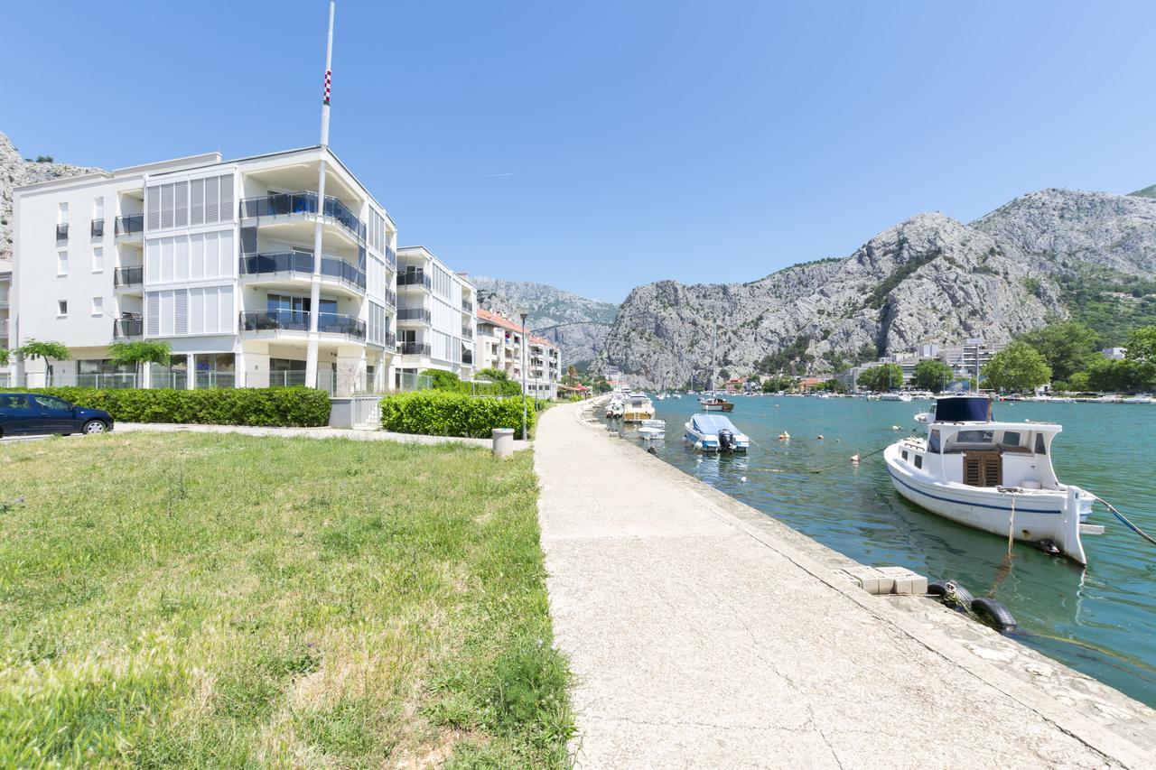 Apartment Ivanka Omiš Eksteriør billede