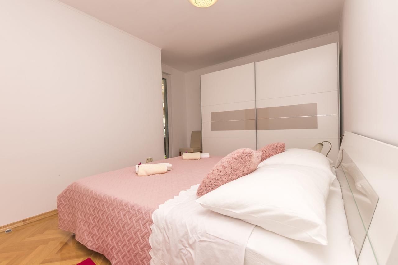 Apartment Ivanka Omiš Eksteriør billede