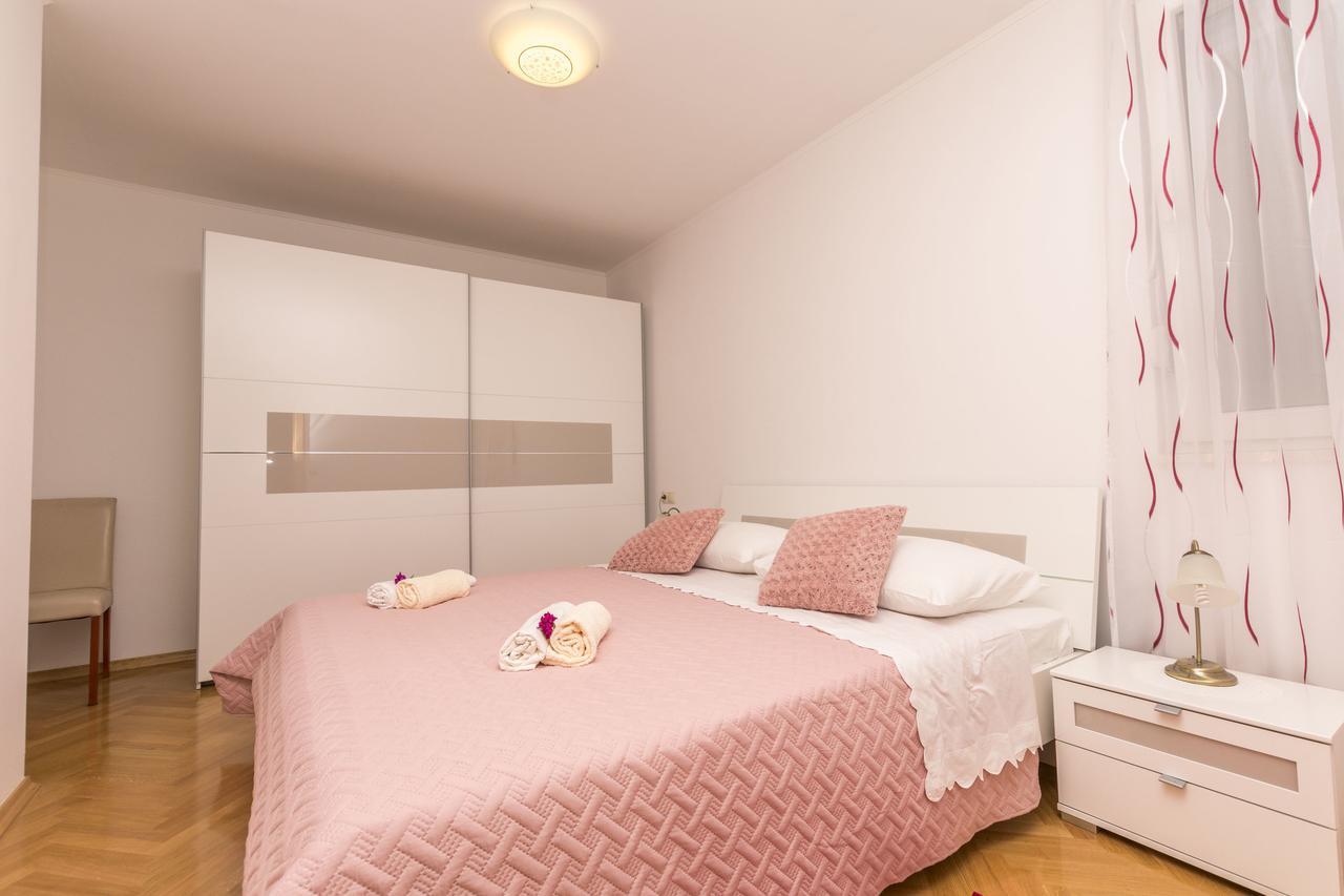 Apartment Ivanka Omiš Eksteriør billede